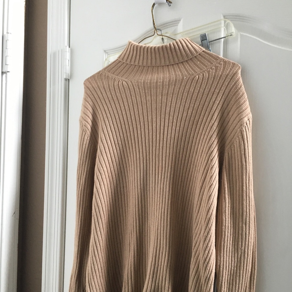 FINAL MARKDOWN Ladies Chico’s ribbed knit top 1 medium